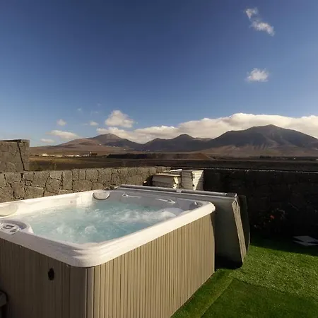 Villa Playa Blanca Sleeps 10 Pool Air Con Wifi *
