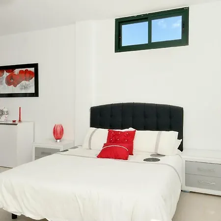 Playa Blanca Sleeps 10 Pool Air Con Wifi Villa Playa Blanca (Lanzarote)