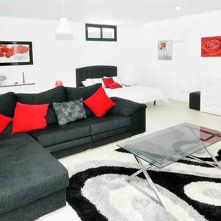 Playa Blanca Sleeps 10 Pool Air Con Wifi Villa