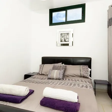 Playa Blanca Sleeps 10 Pool Air Con Wifi